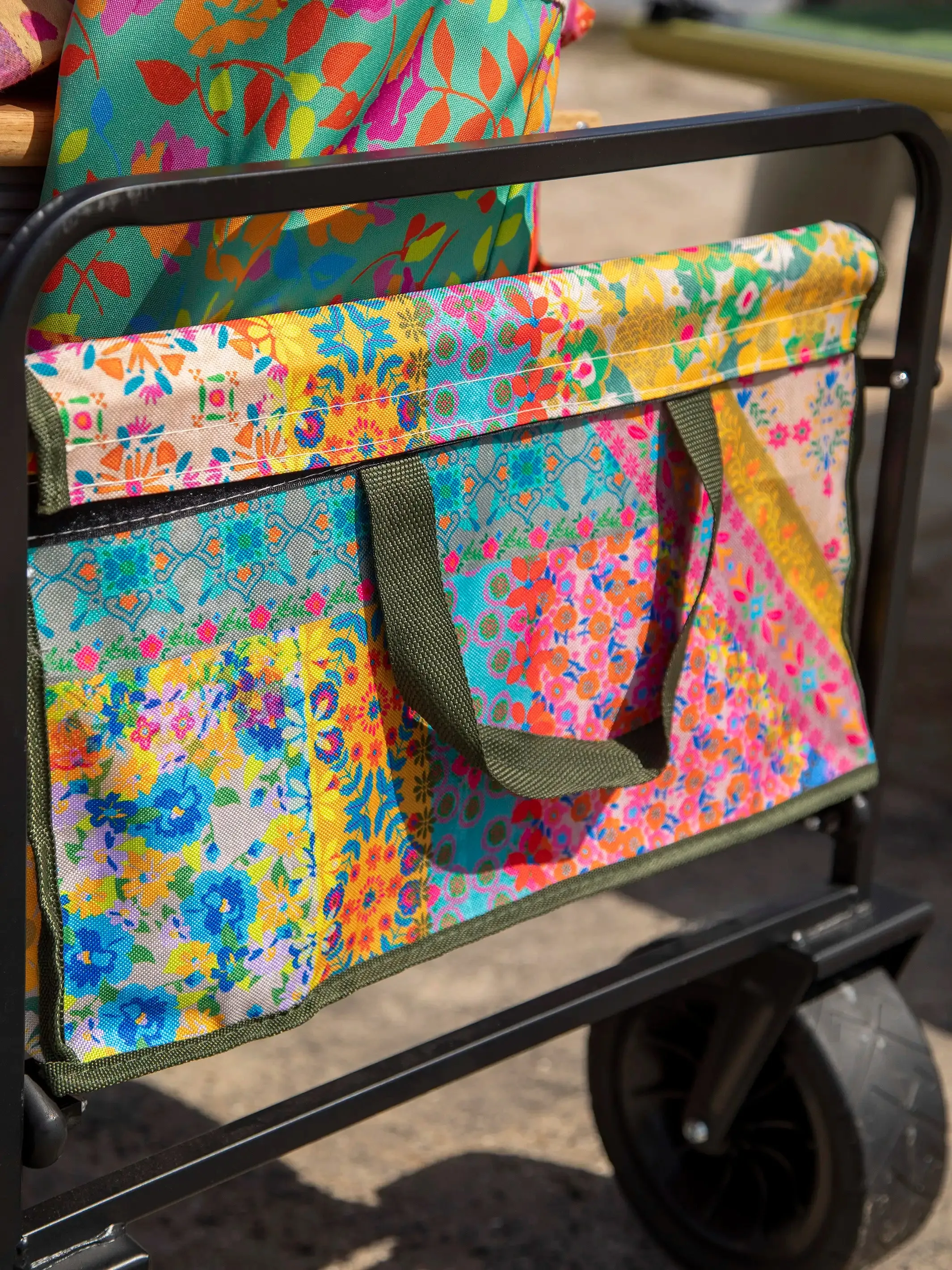 All-Terrain Wagon - Folk Flower Patchwork