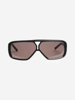 Black aviator sunglasses