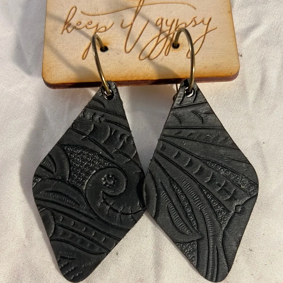 Misc Leather Earring