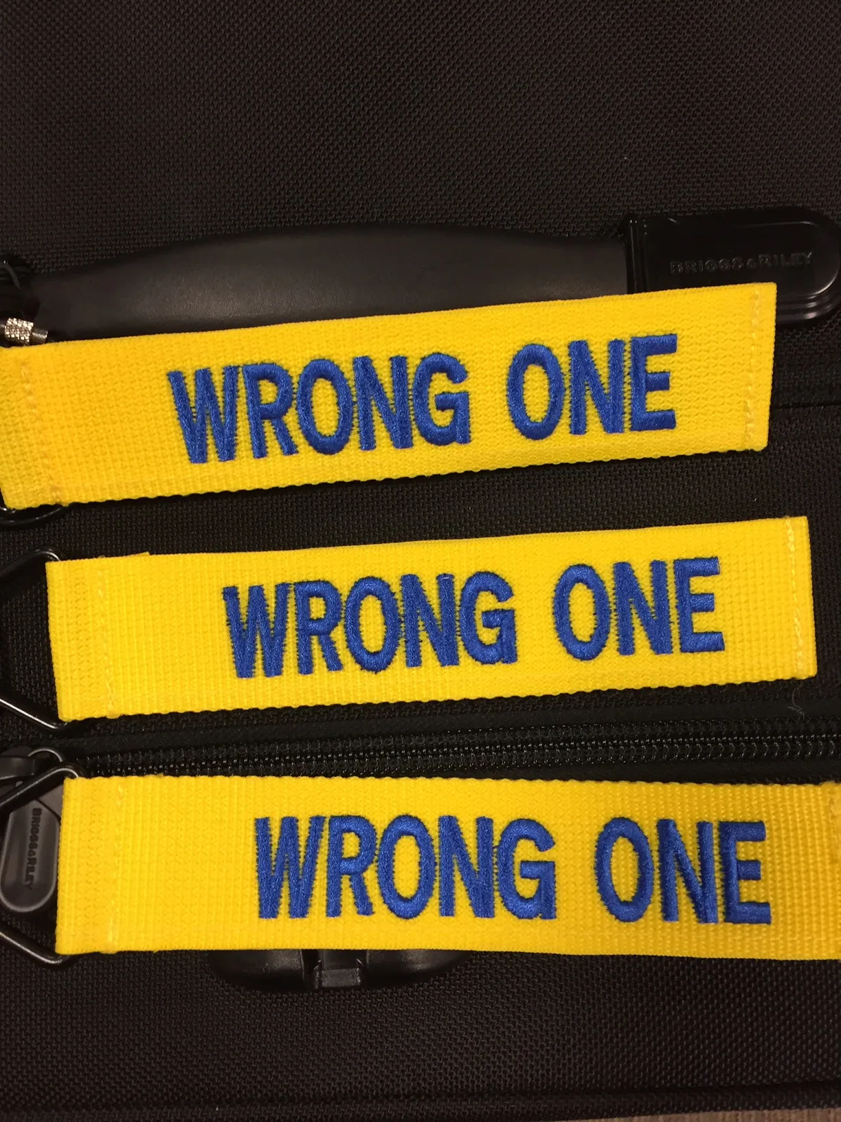 TudeTag - "WRONG ONE" Luggage Tag Identifier